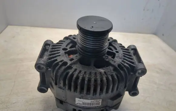 Mercedes-Benz E AMG W212 Generator/alternator Tg17c028 WA77539