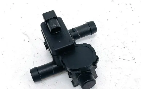 Volkswagen Touareg II Electric auxiliary coolant/water pump 7PP819810A