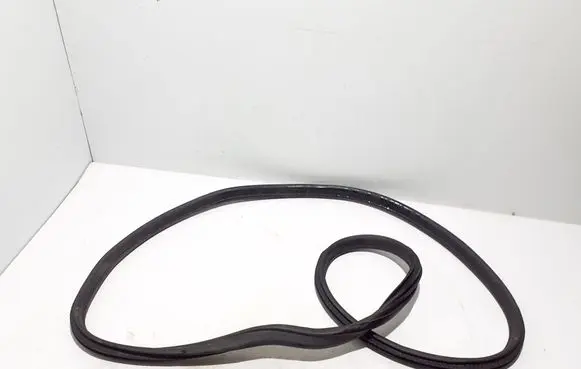 BMW 4 G22 G23 G24 G26 Front door rubber seal 7482946