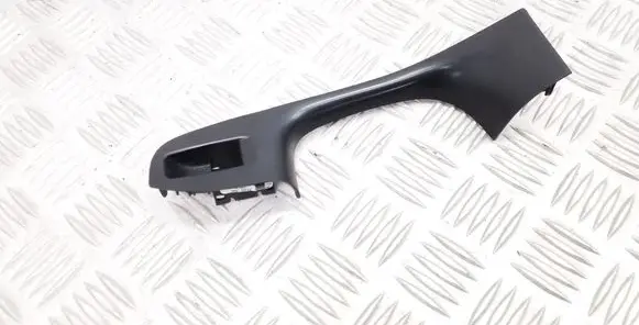 Volkswagen Jetta VI Front door window switch trim 5C8867255
