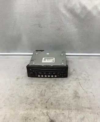 Citroen Jumpy Radio/CD/DVD/GPS head unit 98041626XT