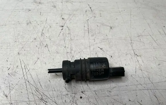 BMW X5 E70 Windscreen/windshield washer pump 6934160 10833217 3095102