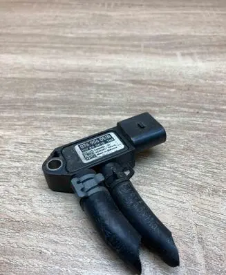 Skoda Octavia Mk2 (1Z) Exhaust gas pressure sensor 076906051B