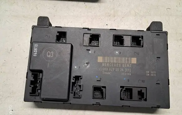 Mercedes-Benz CLK A209 C209 Door control unit/module 2098202026