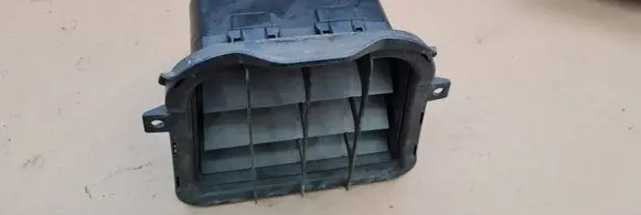 Audi Q5 SQ5 Quarter panel pressure vent 8K0819161B