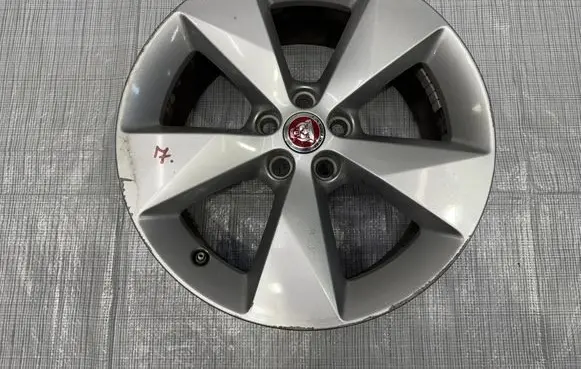 Jaguar E-Pace R16 alloy rim J9C31007CA