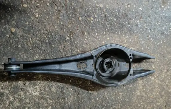 Volkswagen Golf VII Rear upper control arm/wishbone 5QM500039B
