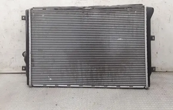 Coolant radiator
