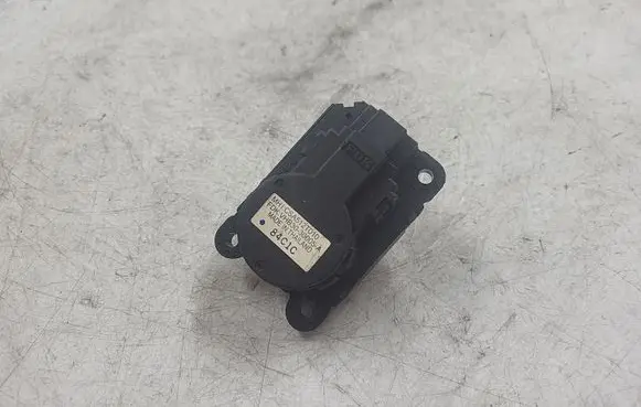 Mitsubishi Lancer X Air flap motor/actuator CSA512T010