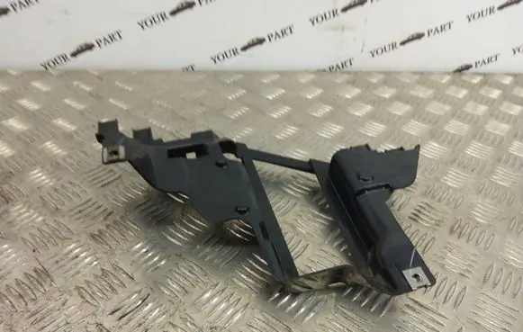 BMW X5 E53 Headlight/headlamp mounting bracket 224568R