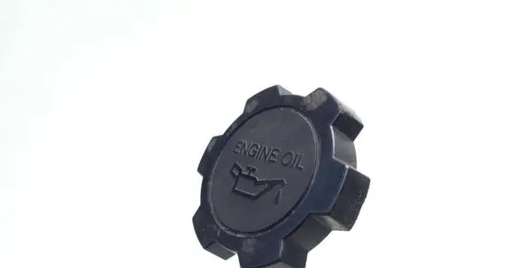 Toyota Yaris Oil filler cap 
