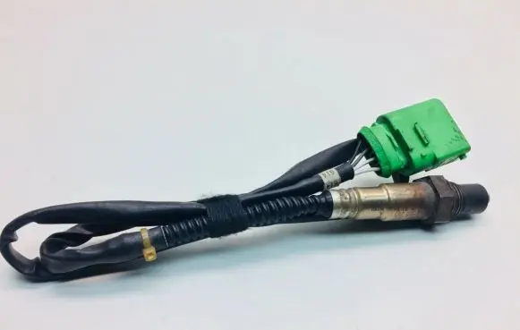 Audi A4 S4 B7 8E 8H Lambda probe sensor 06C906265A