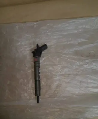 Mercedes-Benz GL X164 Fuel injector A6290700087 SB5BDC 060223