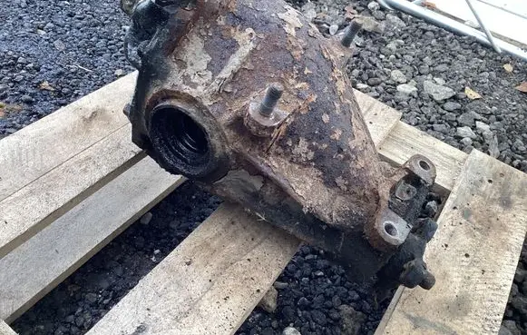 Mercedes-Benz W123 Rear differential