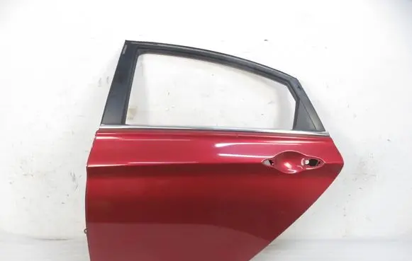 Hyundai Sonata Rear door