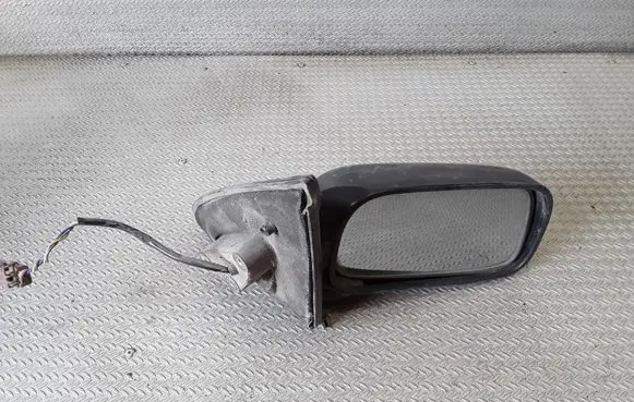 Front door electric wing mirror