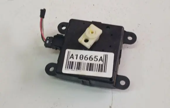 Renault Laguna III Air flap motor/actuator 52410601