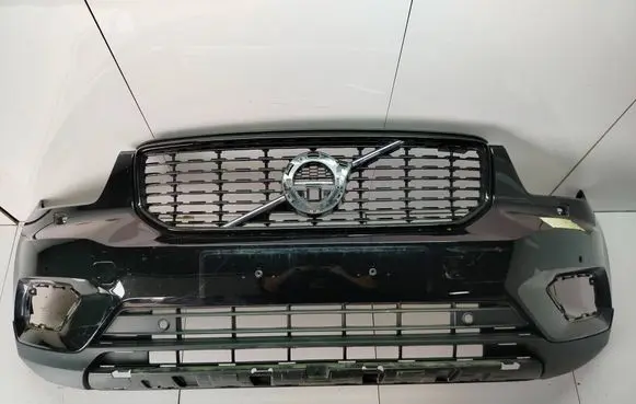 Volvo XC40 Front bumper 31449359