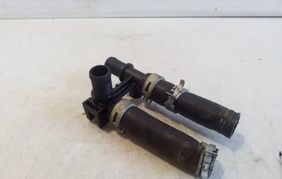 Nissan Navara D23 Engine coolant pipe/hose