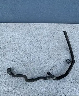 BMW i3 Engine coolant pipe/hose 8656446