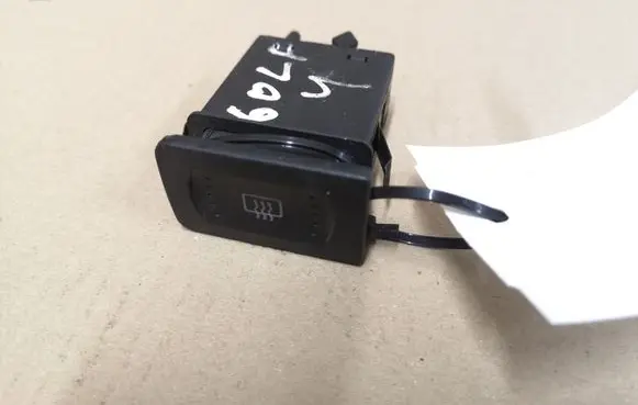Volkswagen Golf IV Windscreen/window heater switch 1J0959621C