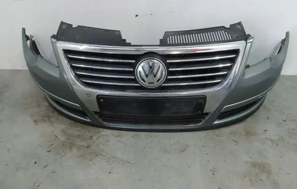 Volkswagen PASSAT B6 Front bumper 