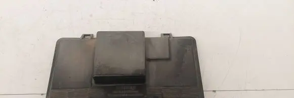 Audi 80 90 B2 Fuse box cover 443941801