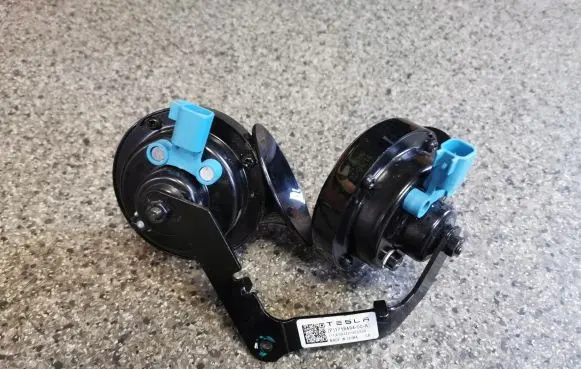 Tesla Model 3 Horn signal 171649400A