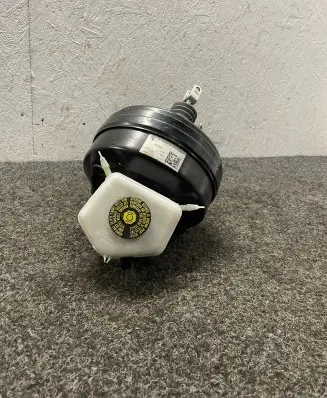 BMW 4 F32 F33 Brake booster 2284896