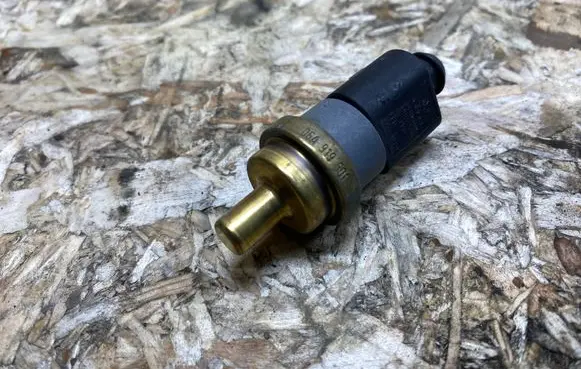 Bentley Flying Spur Coolant temperature sensor 06A919501