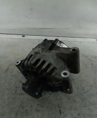 Opel Insignia A Generator/alternator 13500331