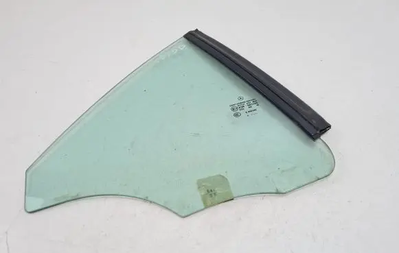 Mercedes-Benz SLK R171 Rear door window glass 43R001105