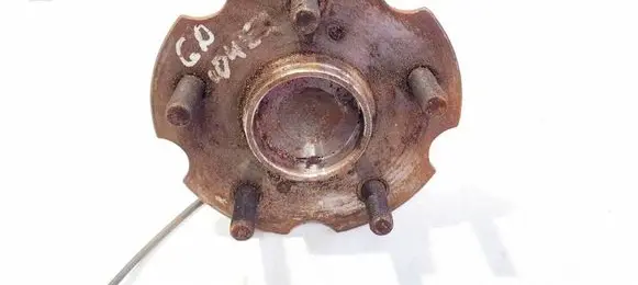 Toyota Avensis T270 Rear wheel hub