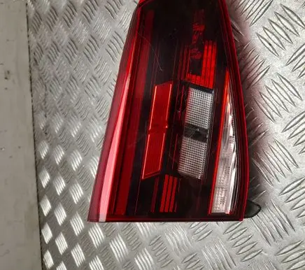 Volkswagen PASSAT B8 Rear/tail lights 3G9945093G