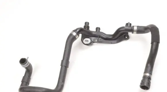Volvo XC40 Engine coolant pipe/hose 32249934