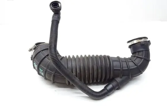 Air intake hose/pipe