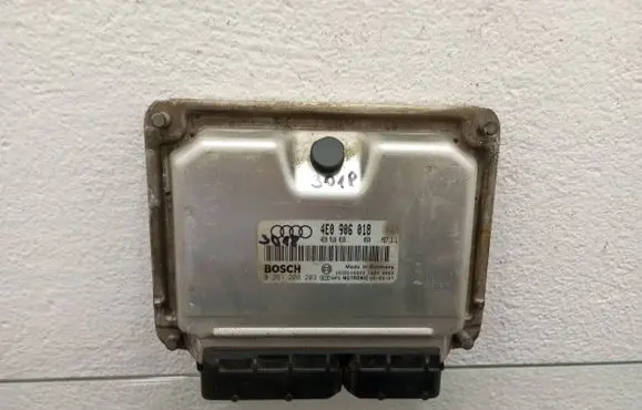 Audi A8 S8 D3 4E Engine control unit/module 4E0906018 4E0910018 0261208203