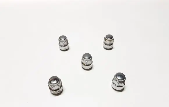 Nuts/bolts