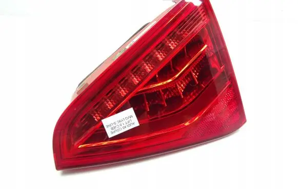 Audi A5 8T 8F Tailgate rear/tail lights 8T0945094C