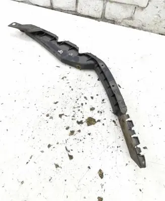 Skoda Octavia Mk2 (1Z) Front bumper mounting bracket 1Z0807184A 00101113931