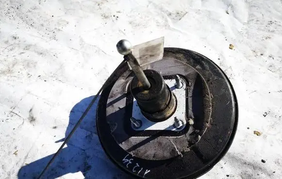 Volkswagen Cross Polo Brake booster 6R1614105G
