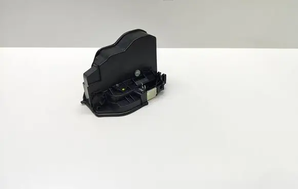 BMW 5 F10 F11 Front door lock 7167074 51217167074