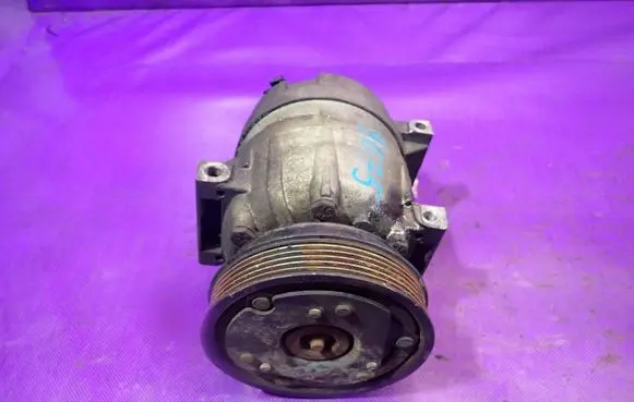 Renault Megane I Air conditioning (A/C) compressor (pump)