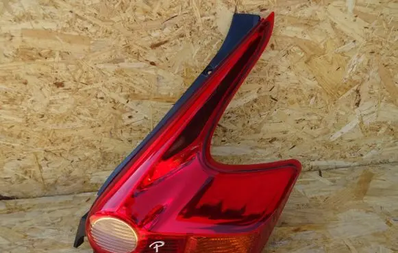 Nissan Juke I F15 Rear/tail lights