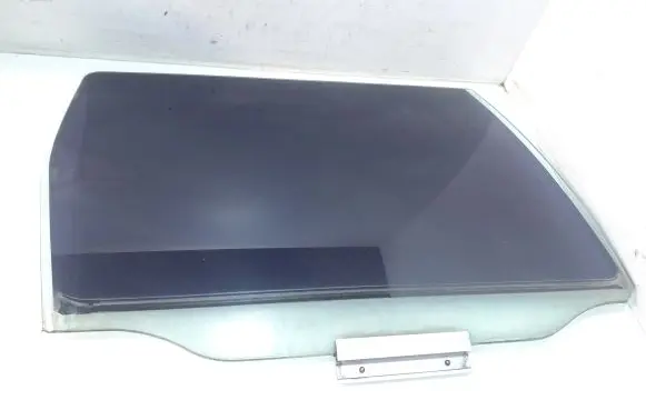 Volvo V70 Rear door window glass AS2