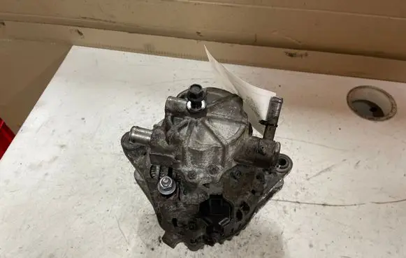 KIA Sorento Generator/alternator TA000A62101 373004A112