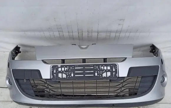 Renault Megane III Front bumper