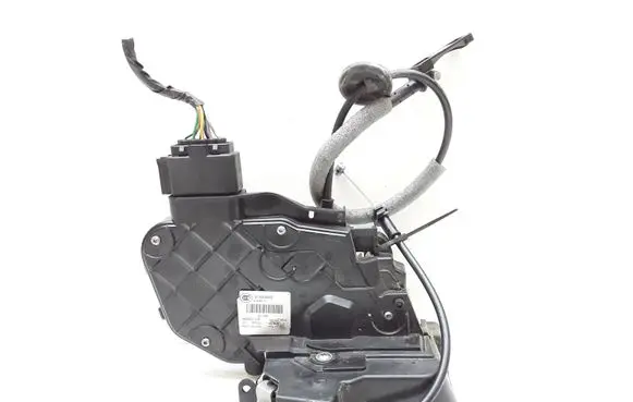 Volvo V70 Rear door lock 31253920