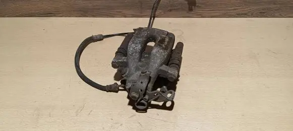 Peugeot 208 Rear brake caliper 32053755 775876