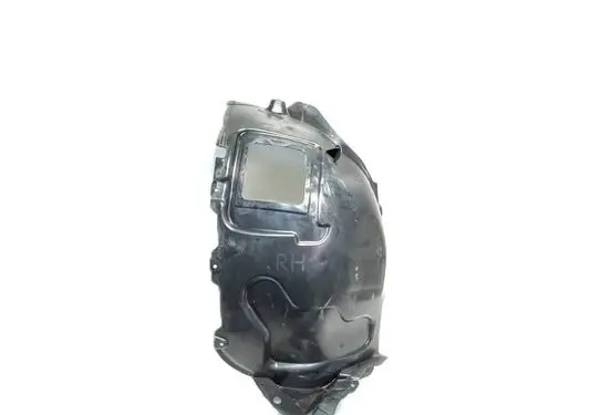 Front wheel arch liner splash guards